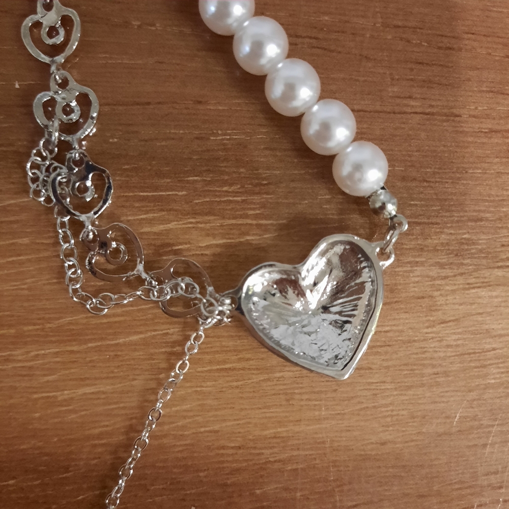 Heart Pearl Necklace Silver - Picture 4 of 7